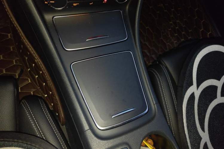 Used Mercedes-Benz CLA 2019 CLA 200 Sport Edition Gear Lever