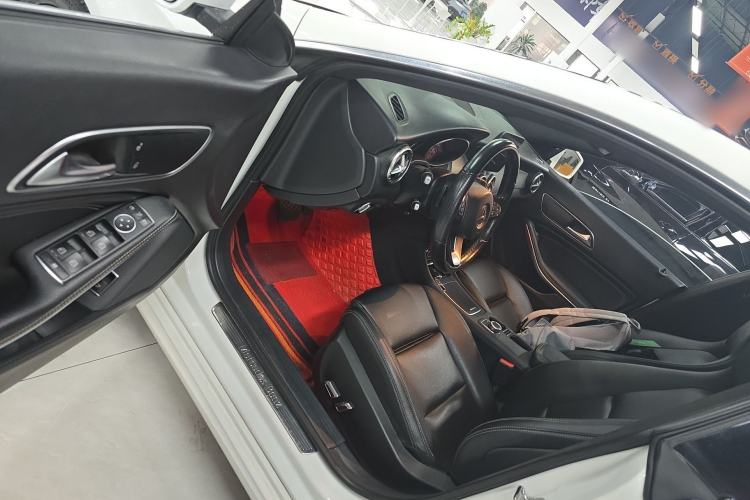 Used Mercedes-Benz CLA 2019 CLA 200 Sport Edition Interior 3