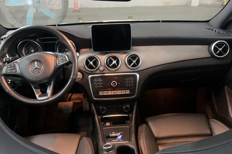 Used Mercedes-Benz CLA 2019 CLA 200 Sport Edition Interior 3