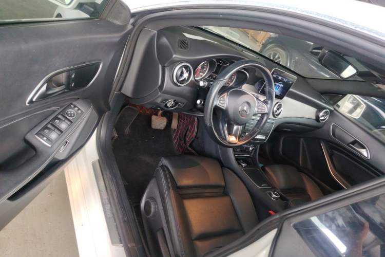 Used Mercedes-Benz CLA 2019 CLA 200 Sport Edition Interior 3