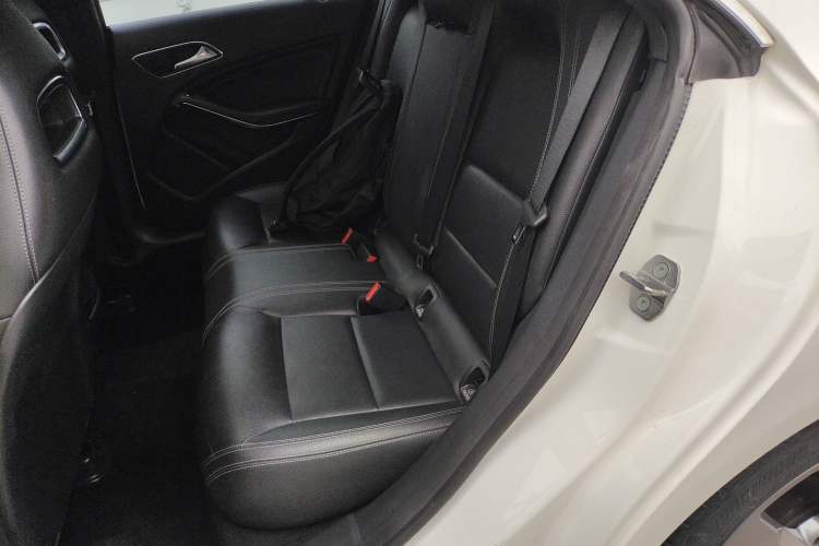 Used Mercedes-Benz CLA 2019 CLA 200 Sport Edition Interior 4