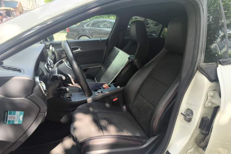 Used Mercedes-Benz CLA 2019 CLA 220 4MATIC Left Front Seat