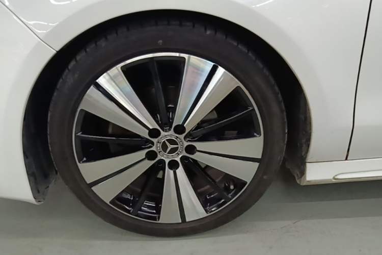 Used Mercedes-Benz CLA 2019 CLA 200 Sport Edition Left Front Wheel Hub
