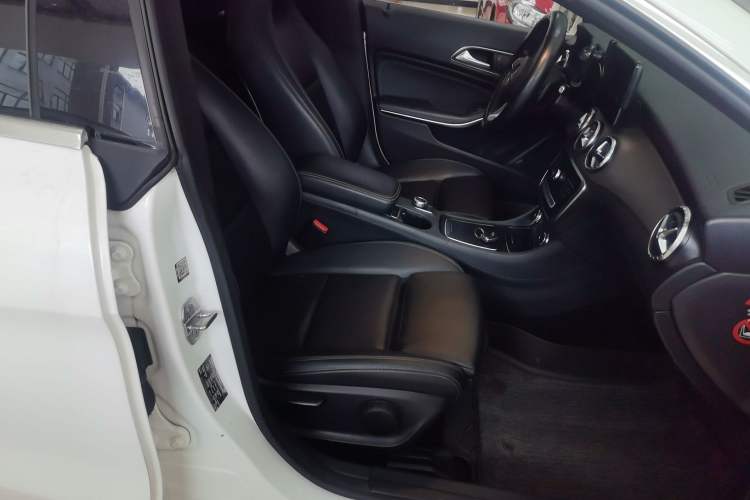 Used Mercedes-Benz CLA 2019 CLA 200 Sport Edition Right Front Seat