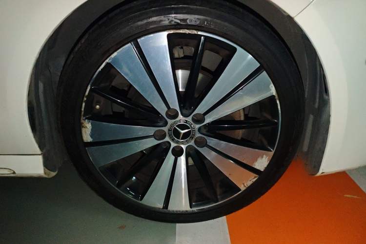 Used Mercedes-Benz CLA 2019 CLA 200 Sport Edition Right Front Wheel Hub