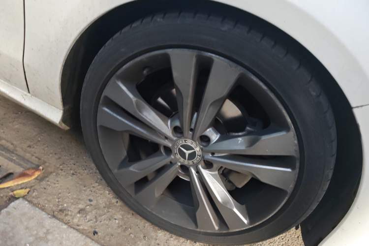 Used Mercedes-Benz CLA 2019 CLA 200 Sport Edition Right Front Wheel Hub