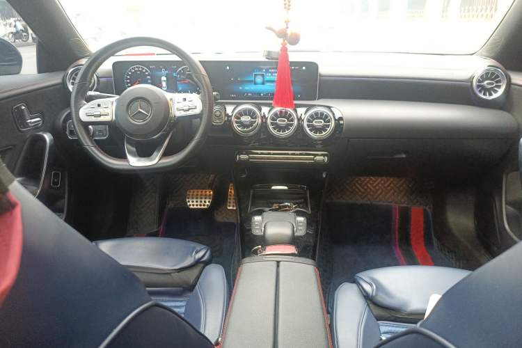 Used Mercedes-Benz CLA 2020 CLA 200 Center Console