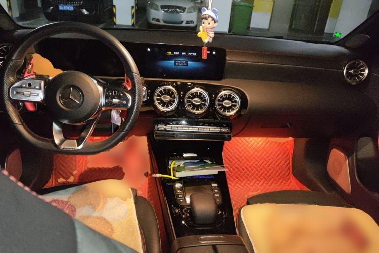 Used Mercedes-Benz CLA 2020 CLA 200 Center Console