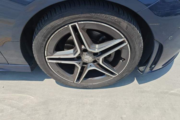 Used Mercedes-Benz CLA 2020 CLA 200 Right Front Wheel Hub