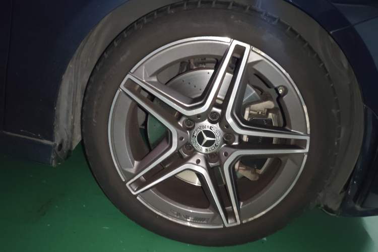 Used Mercedes-Benz CLA 2020 CLA 200 Right Front Wheel Hub