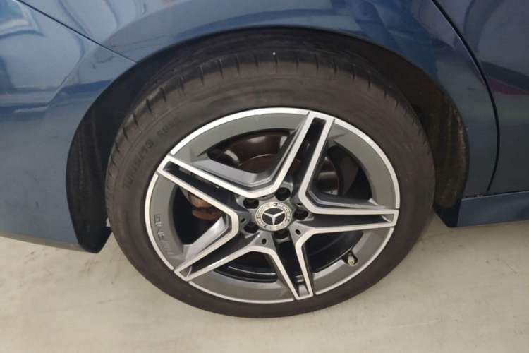 Used Mercedes-Benz CLA 2020 CLA 200 Right Rear Wheel Hub
