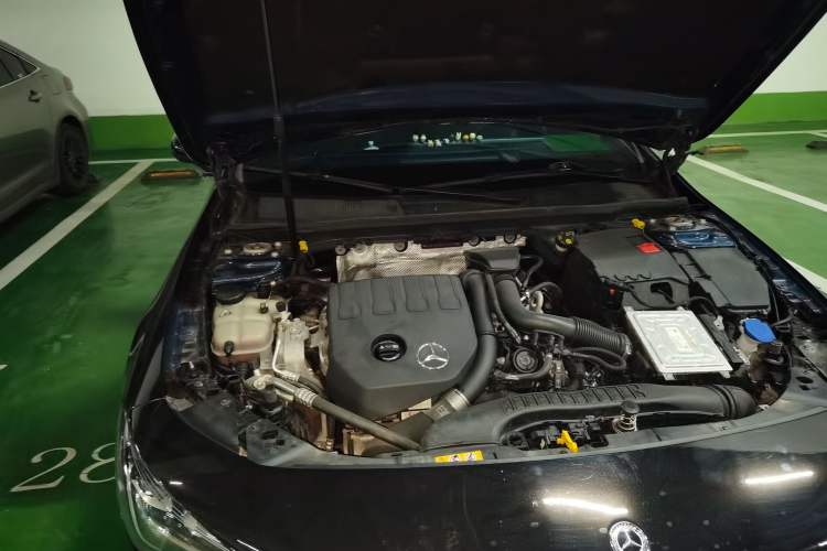 Used Mercedes-Benz CLA 2020 CLA 200 Engine Bay Right