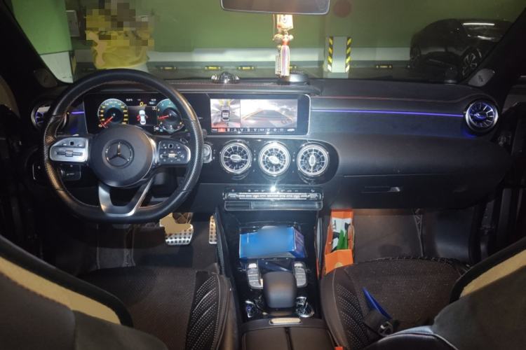 Used Mercedes-Benz CLA 2020 CLA 200 Center Console
