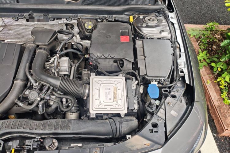 Used Mercedes-Benz CLA 2020 CLA 200 Engine Bay Left