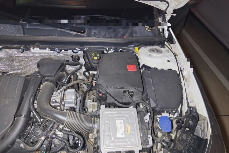 Used Mercedes-Benz CLA 2020 CLA 200 Engine Bay Left