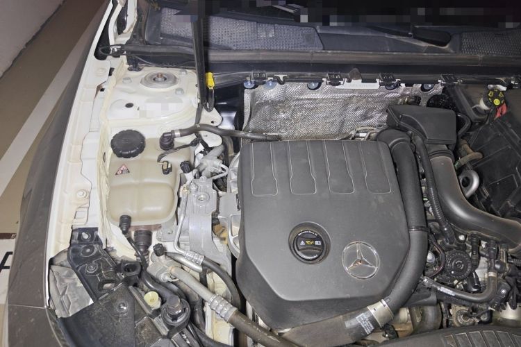 Used Mercedes-Benz CLA 2020 CLA 200 Engine Bay Right