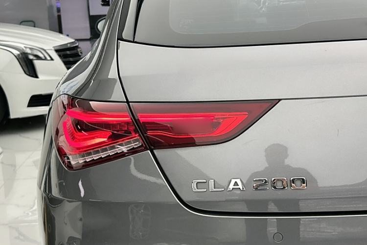 Used Mercedes-Benz CLA 2020 CLA 200 Shooting Brake Exterior 8