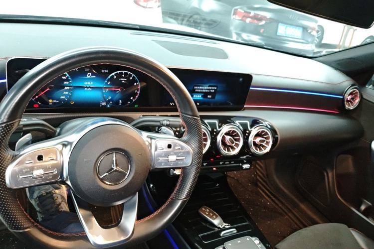 Used Mercedes-Benz CLA 2020 CLA 200 Interior 2