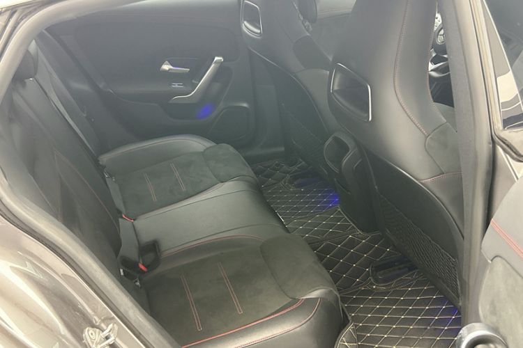 Used Mercedes-Benz CLA 2020 CLA 200 Shooting Brake Interior 9