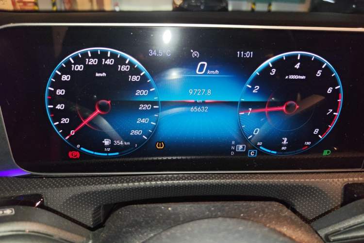 Used Mercedes-Benz CLA 2020 CLA 200 Odometer Close Up