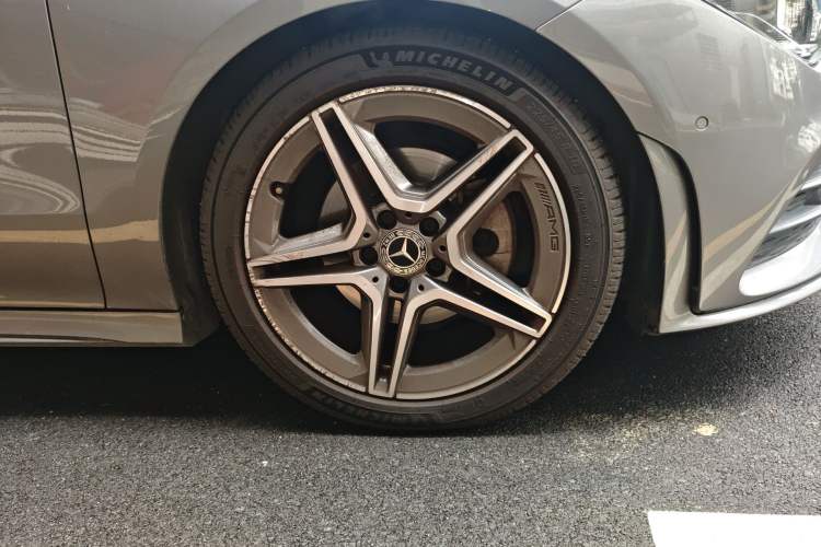 Used Mercedes-Benz CLA 2020 CLA 200 Right Front Wheel Hub