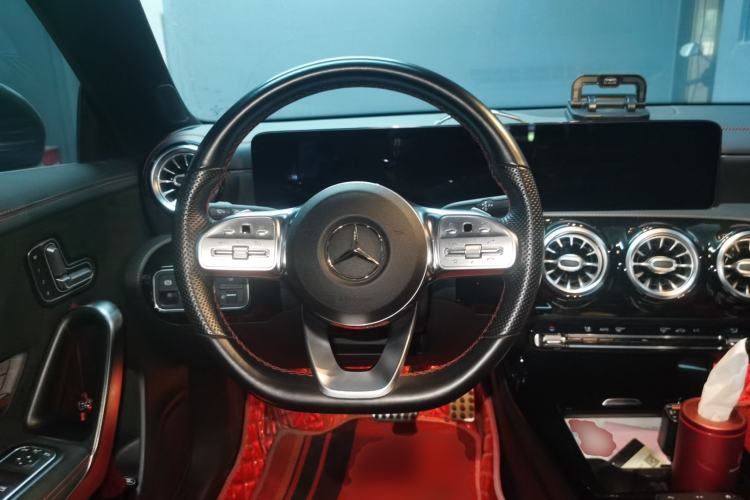 Used Mercedes-Benz CLA 2020 CLA 200 Shooting Brake Steering Wheel