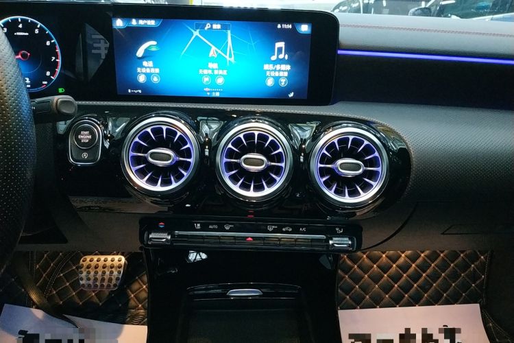 Used Mercedes-Benz CLA 2020 CLA 200 Shooting Brake Audio And AC Panel