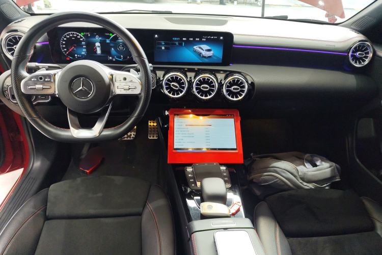 Used Mercedes-Benz CLA 2020 CLA 200 Shooting Brake Interior 2
