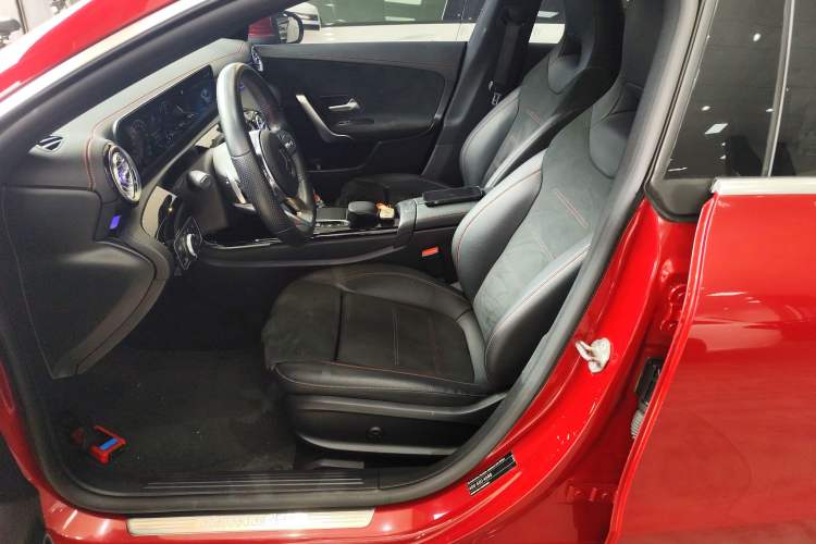 Used Mercedes-Benz CLA 2020 CLA 200 Shooting Brake Left Front Seat