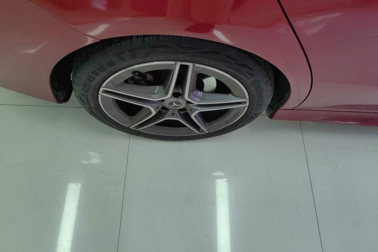 Used Mercedes-Benz CLA 2020 CLA 200 Shooting Brake Right Rear Wheel Hub