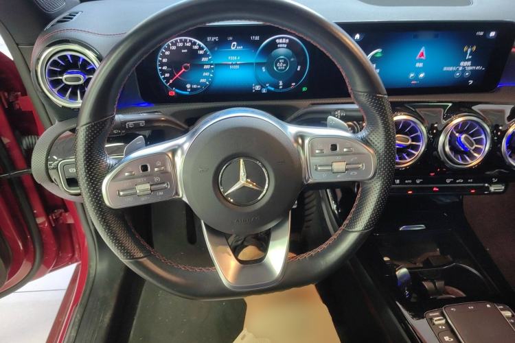 Used Mercedes-Benz CLA 2020 CLA 200 Shooting Brake Steering Wheel