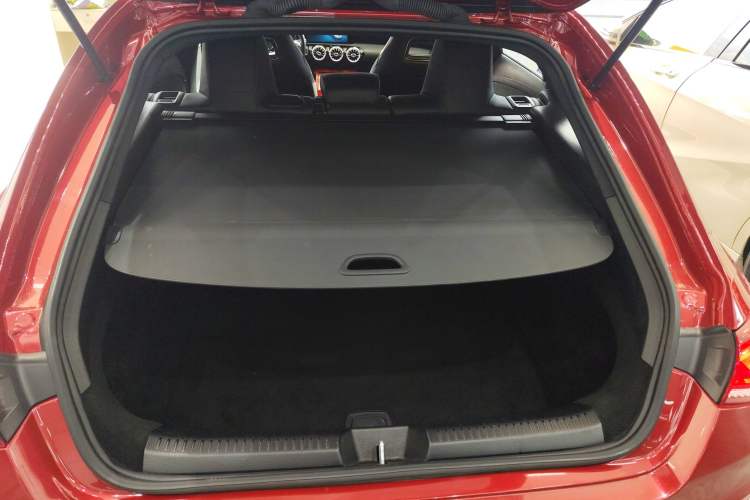 Used Mercedes-Benz CLA 2020 CLA 200 Shooting Brake Trunk
