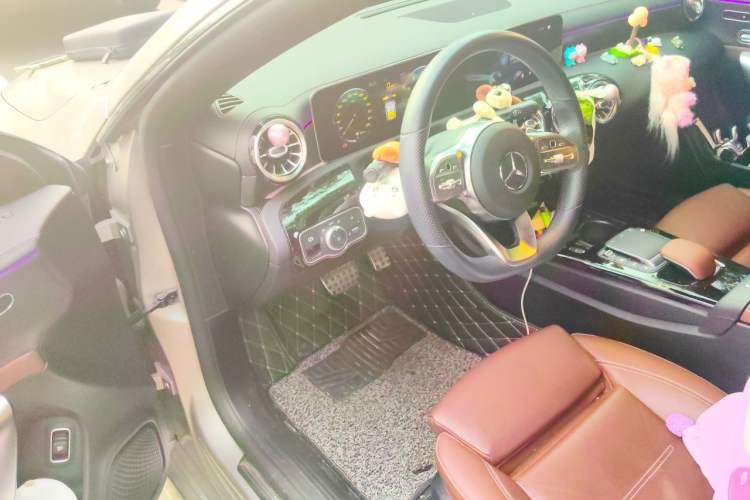Used Mercedes-Benz CLA 2020 CLA 260 4MATIC Driver Seat