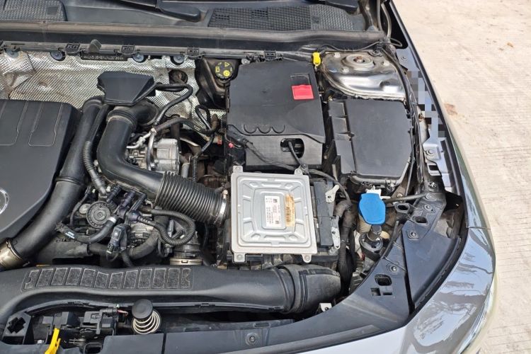 Used Mercedes-Benz CLA 2020 CLA 200 Engine Bay Left
