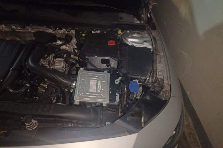 Used Mercedes-Benz CLA 2020 CLA 200 Engine Bay Left