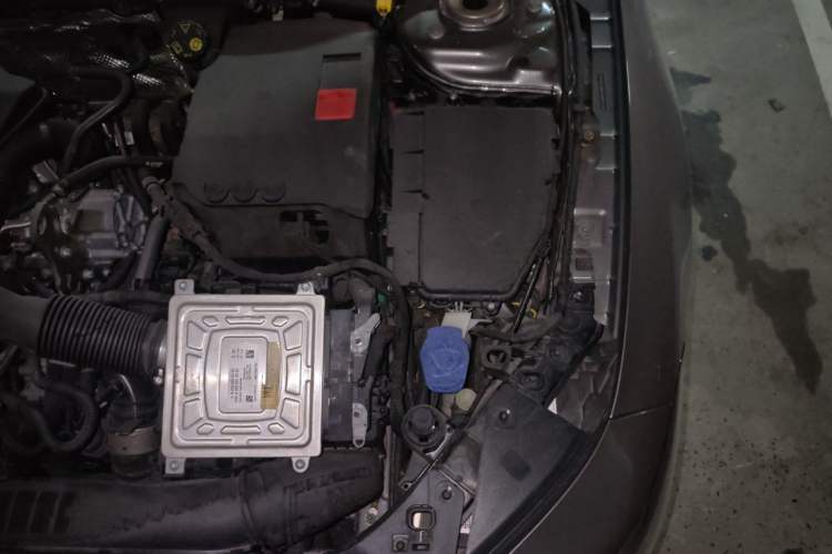 Used Mercedes-Benz CLA 2020 CLA 200 Engine Bay Left