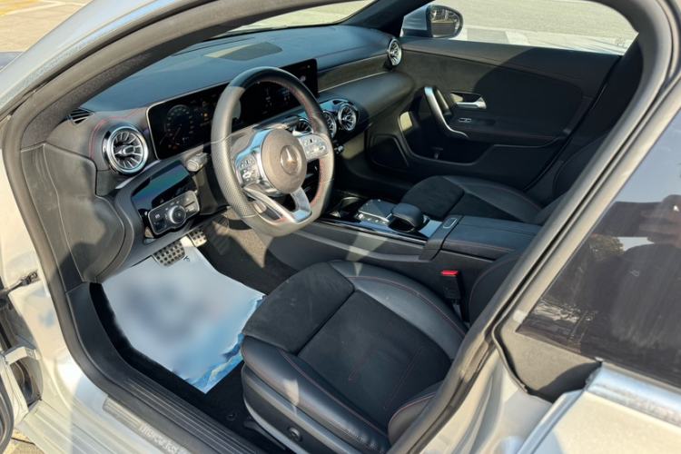 Used Mercedes-Benz CLA 2020 CLA 200 Interior 3