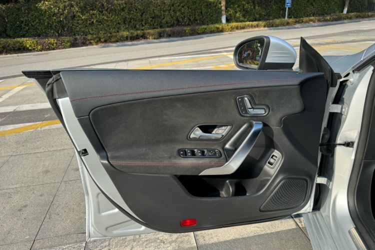 Used Mercedes-Benz CLA 2020 CLA 200 Interior 8