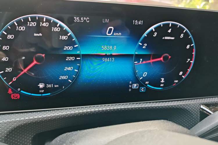 Used Mercedes-Benz CLA 2020 CLA 200 Odometer Close Up