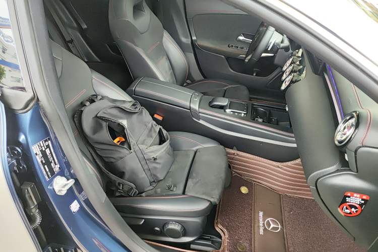 Used Mercedes-Benz CLA 2020 CLA 200 Shooting Brake Right Front Seat