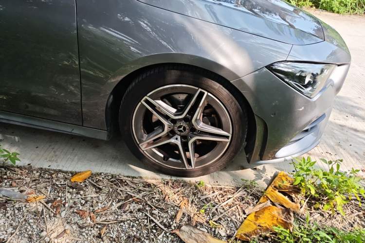 Used Mercedes-Benz CLA 2020 CLA 200 Right Front Wheel Hub