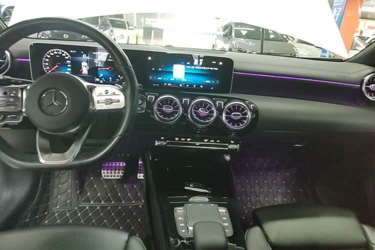 Used Mercedes-Benz CLA 2020 CLA 260 4MATIC Shooting Brake Audio And AC Panel