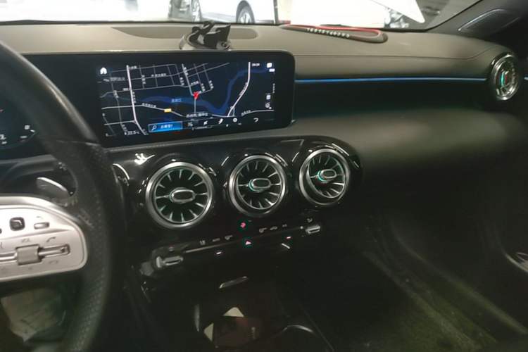 Used Mercedes-Benz CLA 2020 CLA 260 4MATIC Shooting Brake Audio And AC Panel