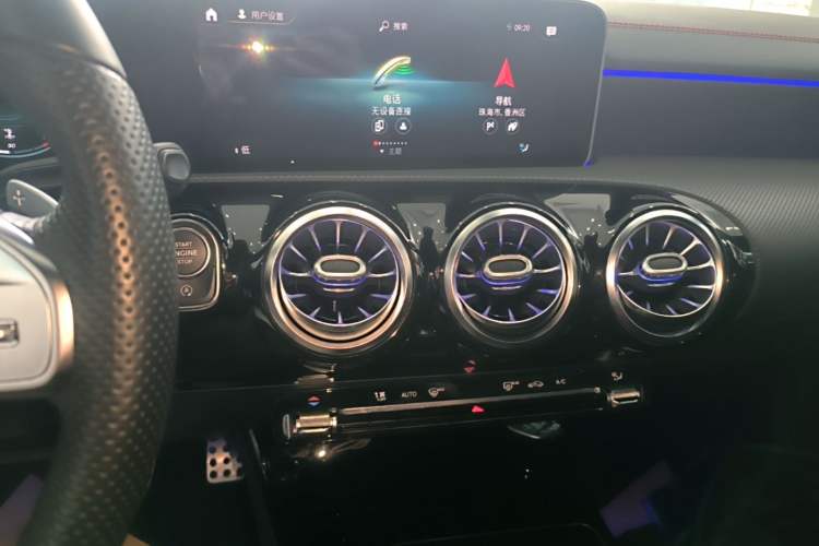 Used Mercedes-Benz CLA 2020 CLA 200 Shooting Brake Audio And AC Panel