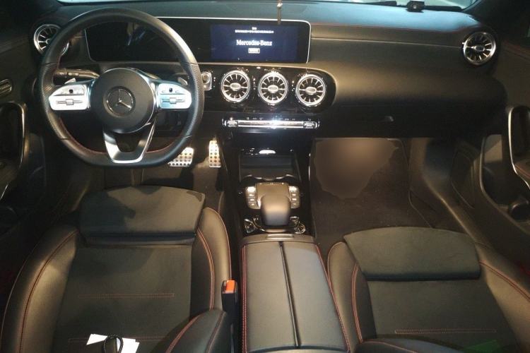 Used Mercedes-Benz CLA 2020 CLA 200 Shooting Brake Center Console
