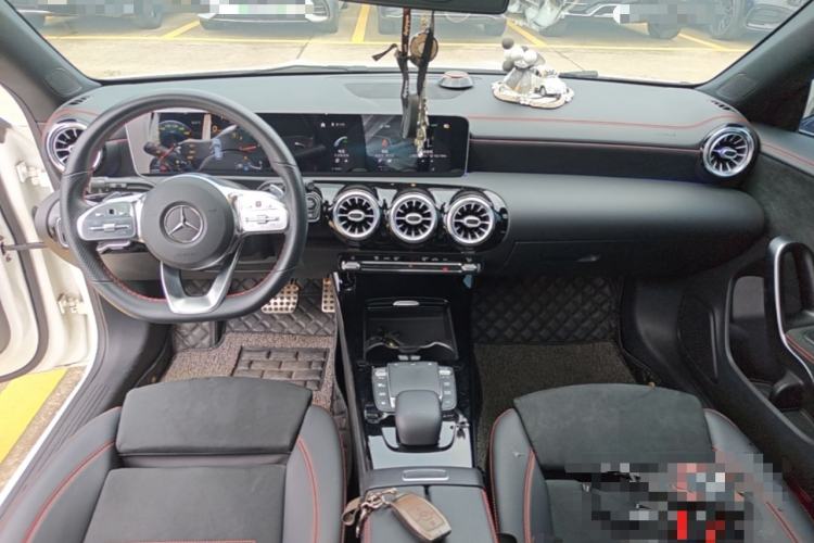 Used Mercedes-Benz CLA 2020 CLA 200 Shooting Brake Center Console