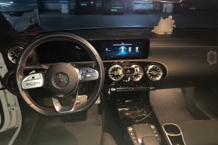 Used Mercedes-Benz CLA 2020 CLA 200 Center Console