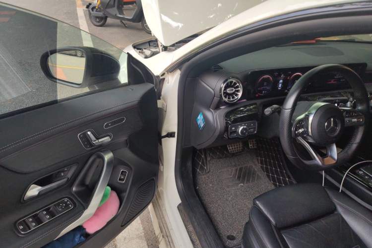 Used Mercedes-Benz CLA 2020 CLA 260 4MATIC Driver Seat