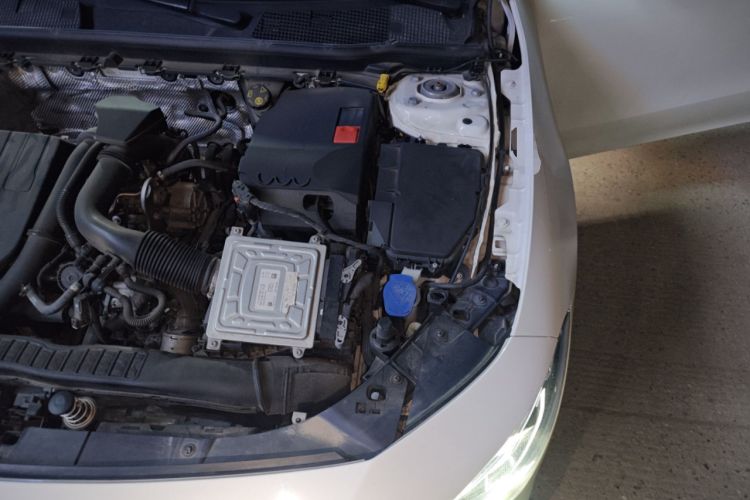 Used Mercedes-Benz CLA 2020 CLA 200 Engine Bay Left