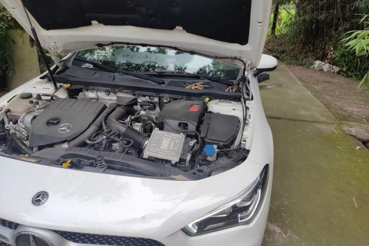 Used Mercedes-Benz CLA 2020 CLA 200 Engine Bay Left